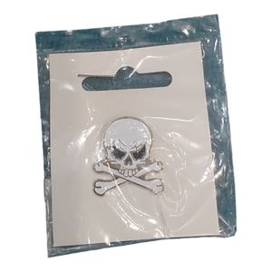 Lucky 13 Skull & Bones Pin